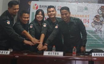 Ketua dan Anggota Bawaslu Kabupaten Asahan bersama-sama Launching Posko Kawal Hak Pilih
