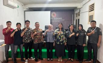 melaksanakan kegiatan diskusi meningkatkan pemahaman terkait penyelesaian sengketa proses pemilu